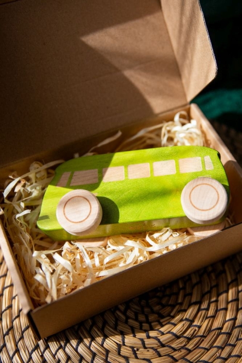 autobus-drewniany-zielony (3).jpg