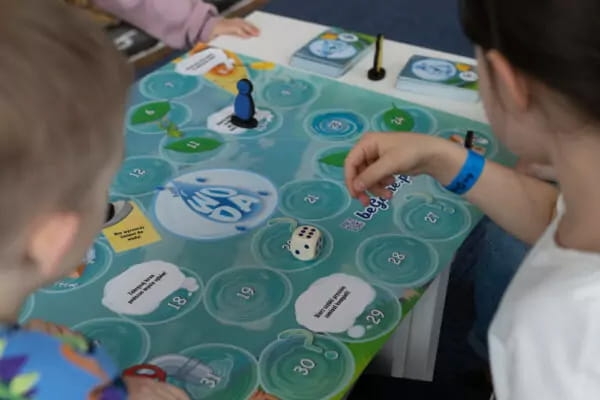 woda-gra-stolikowa-planszowa-begame-eco-zabawki (19).jpg