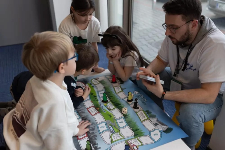 czyste-powietrze-gra-stolikowa-planszowa-begame-eco-zabawki (27).jpg
