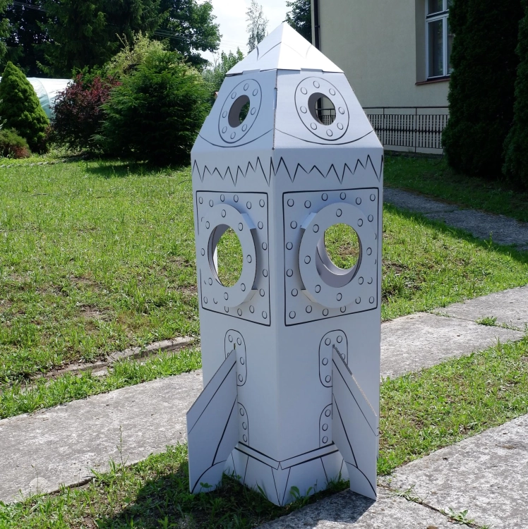 Kartonowa rakieta do składania i malowania - edukacyjna zabawka