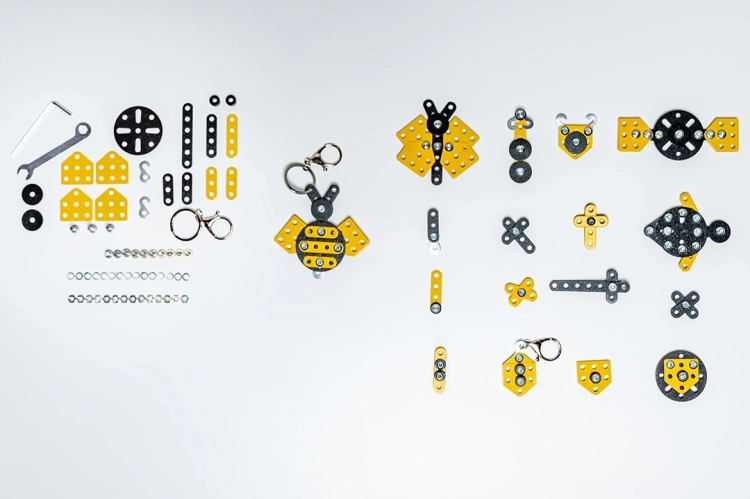 X-Press Me Brelok DIY – Pszczoła – zestaw konstrukcyjny dla dzieci.