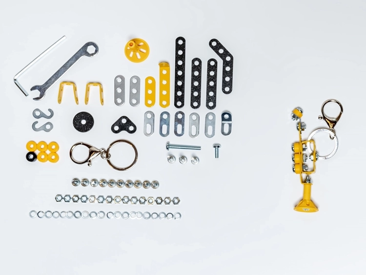 X-PRESS-ME-BRELOK-DIY-TRABKA-Alexander-6+ (7).webp
