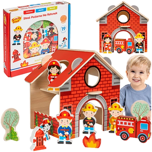 Dziecko bawiące się zestawem "Straż Pożarna Na Ratunek" Smily Play, drewniana zabawka dla dzieci od 18 miesięcy