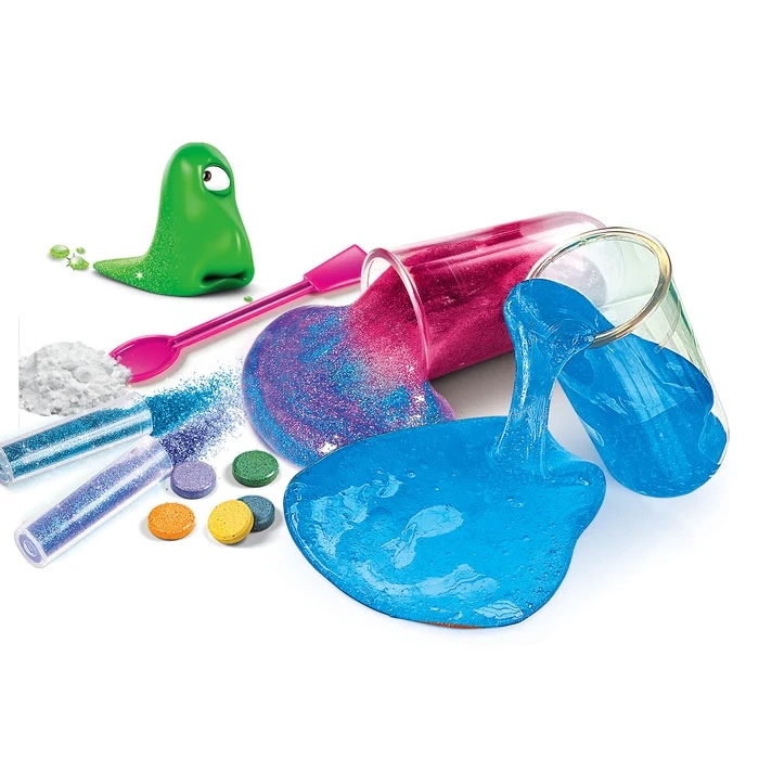 Różnorodne masy plastyczne wykonane z zestawu "Doświadczenia slime"