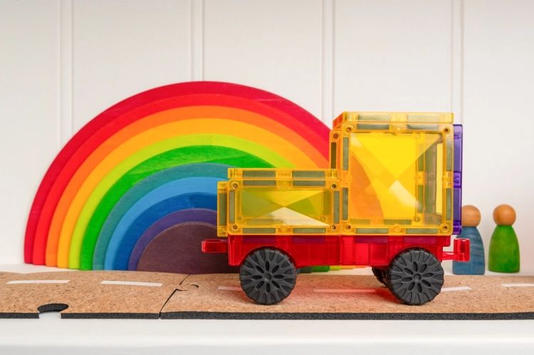 Pojazd z klocków magnetycznych CONNETIX Rainbow Motion Pack