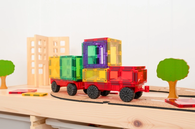 Pociąg z klocków magnetycznych CONNETIX Rainbow Motion Pack