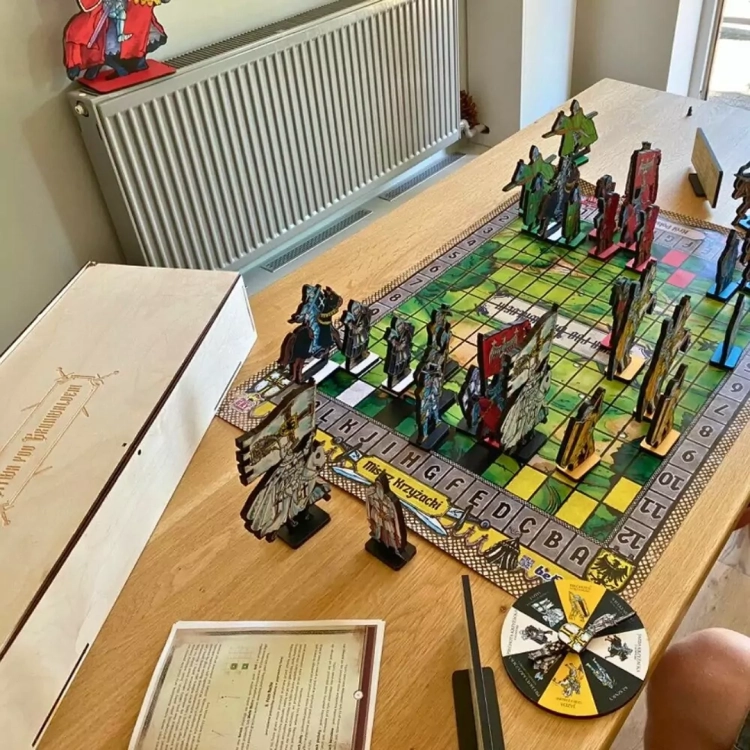 gra-stolikowa-bitwa-pod-grunwaldem-eco-zabawki (2).webp