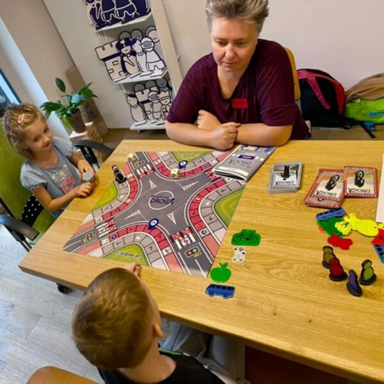 gra-bezpieczna-droga-stolikowa-beGame (5).webp