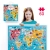 Dziewczynka trzymająca pudełko i mapę puzzli "Zwierzeta Mapa Świata" od CzuCzu