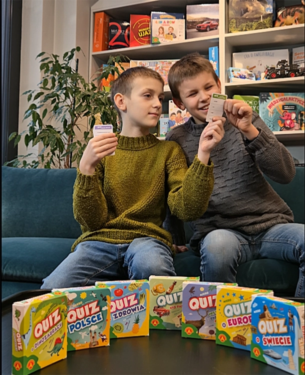 Gracze podczas rozgrywki w Quiz o Polsce