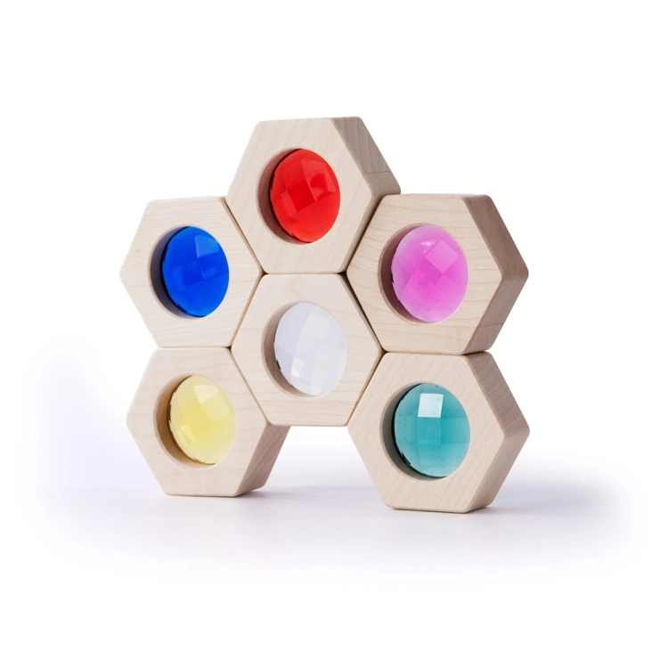 Zestaw drewnianych kalejdoskopów Bajo z kolorowymi szkiełkami.