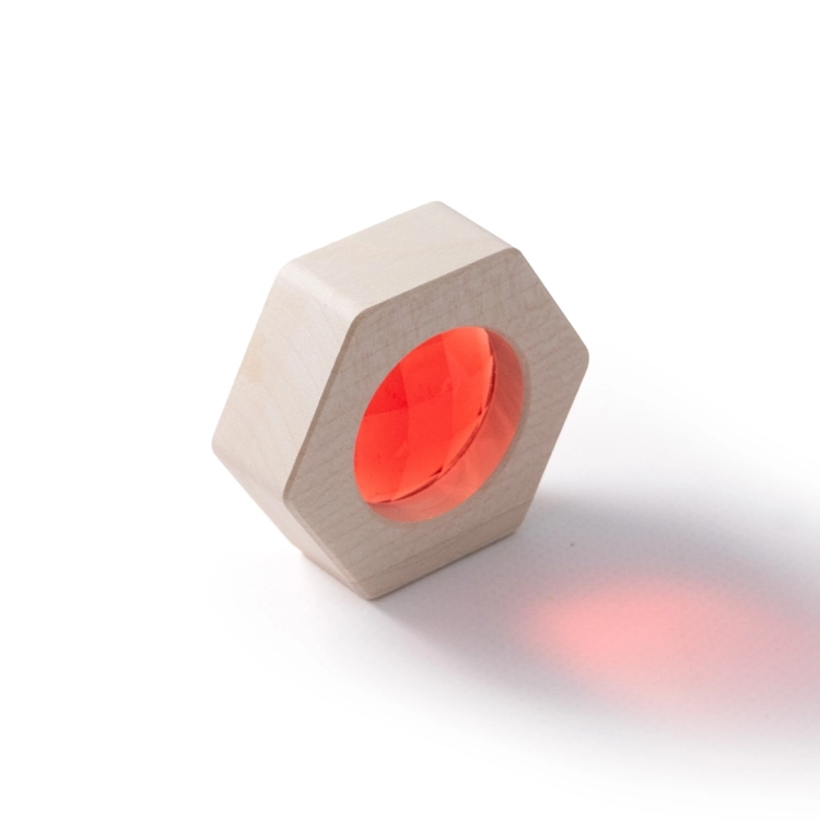 Czerwony drewniany kalejdoskop Bajo