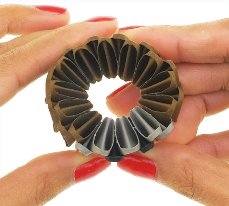 Ręcznie składany pierścień podstawy sowy Origami 3D – element konstrukcji podstawy figurki.