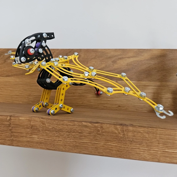 Złożony model Mały Konstruktor Pterodaktyl Alexander na półce