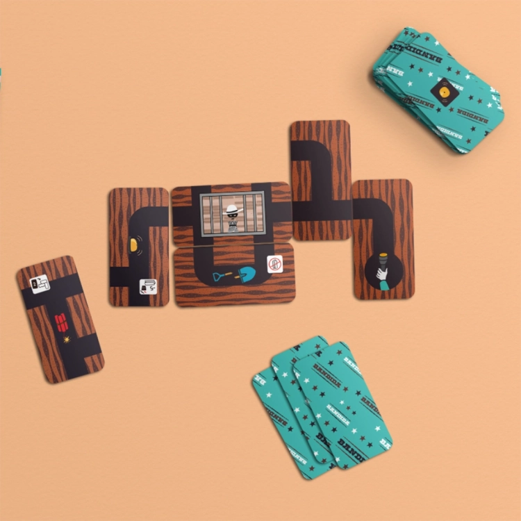 zbliżenie na karty gry Bandida z motywem więzienia