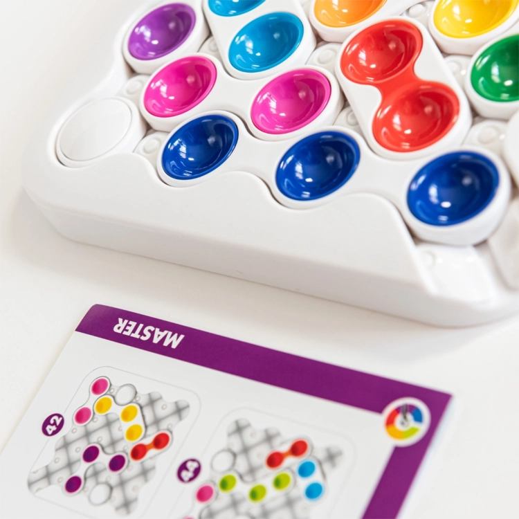 Karta zadania i plansza gry Antywirus SmartGames – poziom zaawansowany.