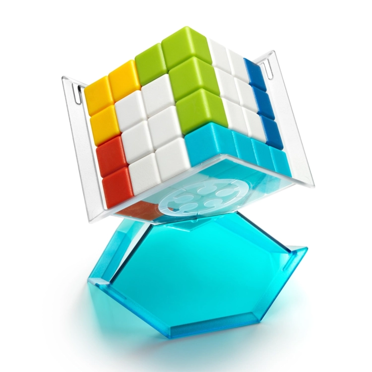 Ułożona kostka z kolorowych elementów w grze logicznej Kubik Smart Games
