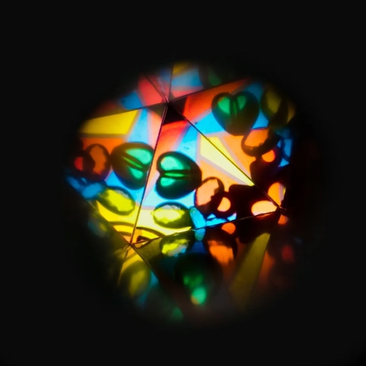 Karty z iluzjami optycznymi do eksperymentów w Laboratorium optyki