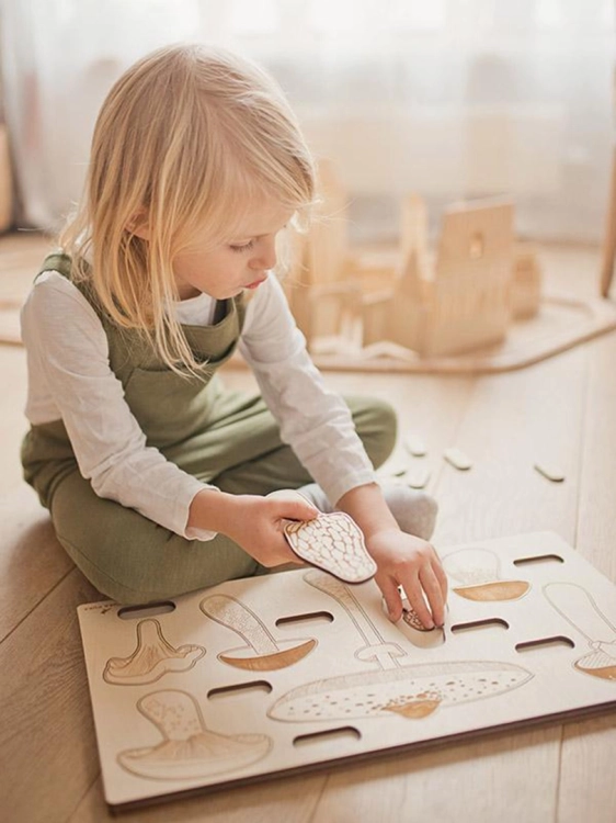 Nauka gatunków grzybów przez zabawę – puzzle drewniane Sounds Wood