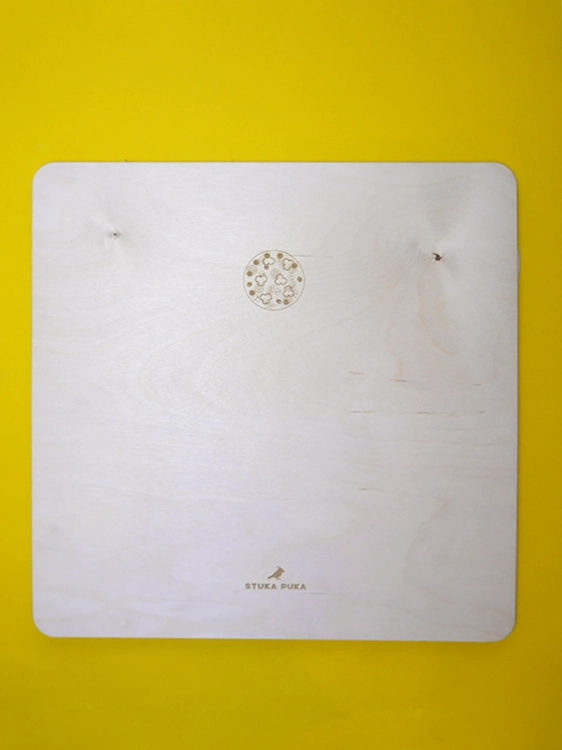 Tylna strona planszy edukacyjnej z logo Stuka Puka