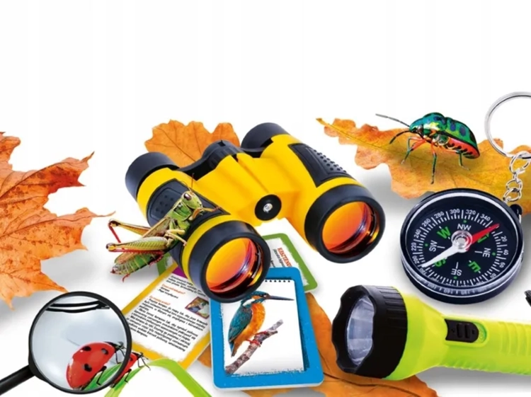 Akcesoria z zestawu Laboratorium Odkrywców – lornetka, kompas, lupa i karty