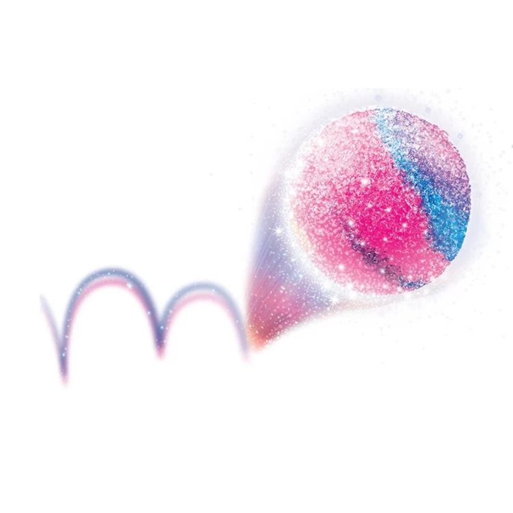 Zbliżenie na odbijającą się od podłoża różowo-niebieską piłeczkę z wyraźną strukturą brokatu.