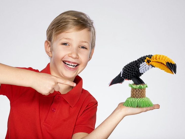 Moduły do Origami 3D – dziecko z zabawką