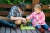 Dzieci grające w Grzybobranie – Rajd samochodowy gra edukacyjna
