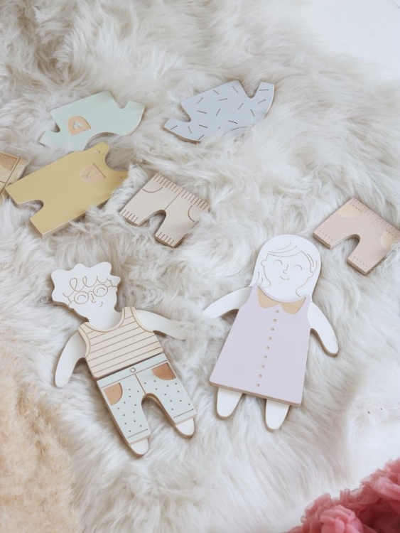 laleczki magnetyczne z ubrankami (2).jpg