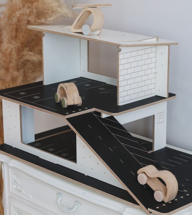 Drewniany parking garaż dla samochodów zabawka dla dzieci Milin 3+