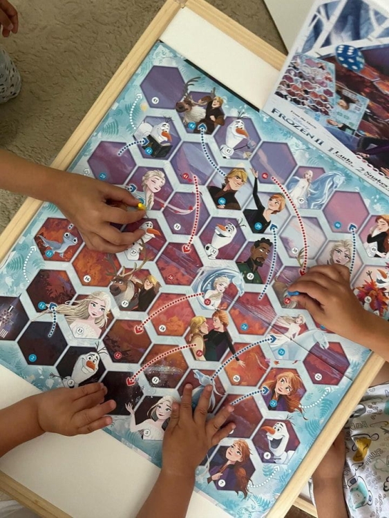 gra planszowa kraina lodu2.jpg