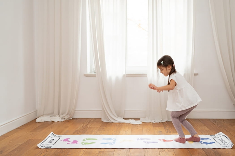 Mata-Animacyjna-Skaczace-Stopki-MEGA-50x300-cm-Akson-Eco-Zabawki (2).jpg