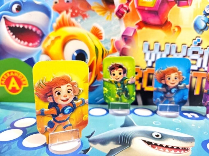 Edukacyjna gra dla przedszkolaków Szybka Rybka / Wyścig Robotów – rozwija koncentrację i wyobraźnię.